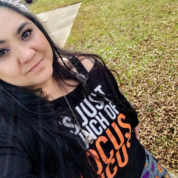 Meet your Posher, Farrah - Picture 1 of 1